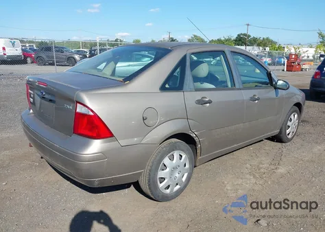 2005 Ford Focus Zx4 z USA, uszkodzony, nr VIN 1FAFP34NX5W316237